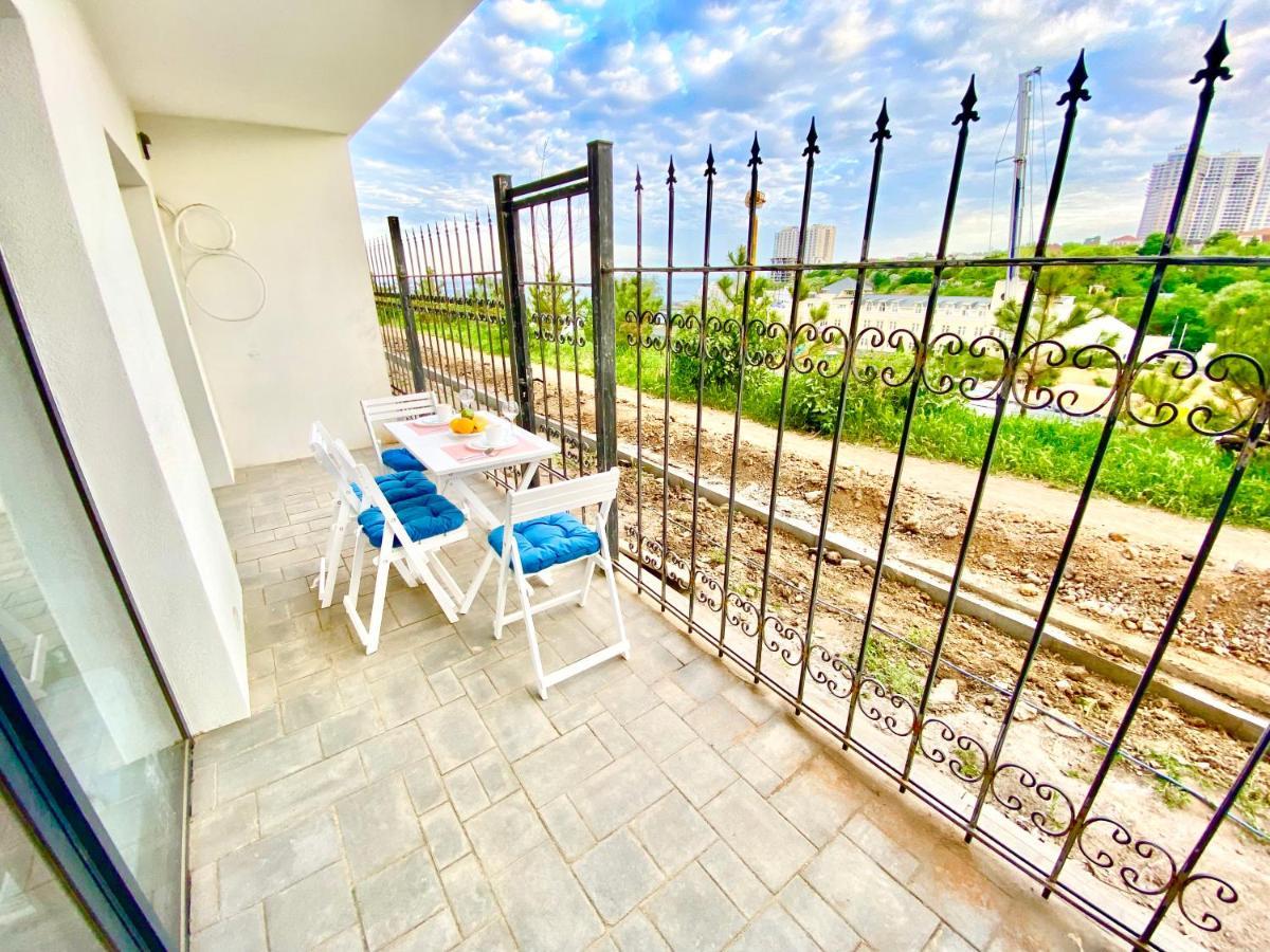 Аркадийский Дворец. Санрайз Appartement Odessa Buitenkant foto