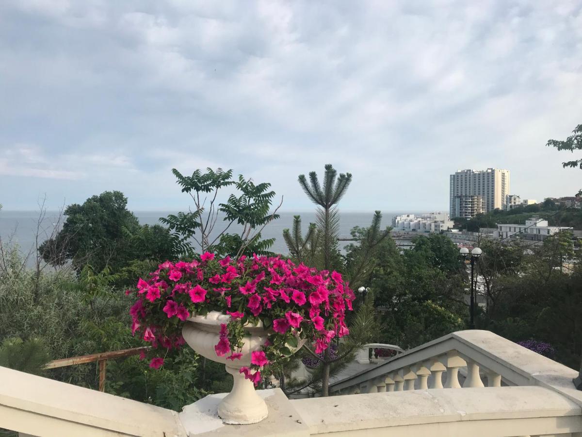 Аркадийский Дворец. Санрайз Appartement Odessa Buitenkant foto