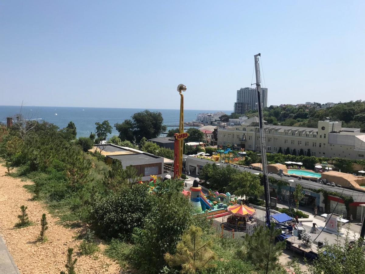 Аркадийский Дворец. Санрайз Appartement Odessa Buitenkant foto