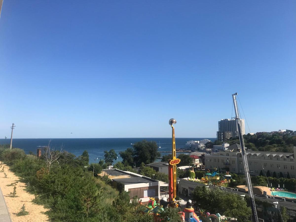 Аркадийский Дворец. Санрайз Appartement Odessa Buitenkant foto